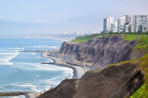 ventajas de comprar un departamento en Miraflores en 2025