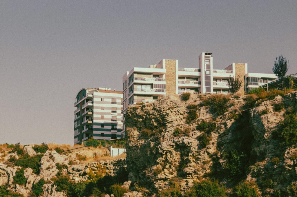 Barranco 2028 proyectos premium - edificios residenciales sobre acantilado vista mar