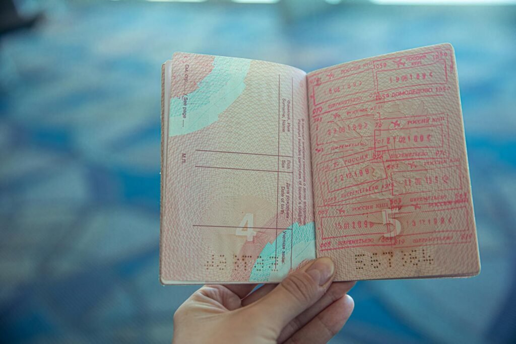 Permiso especial firmar contratos Perú visa negocios extranjero 2026