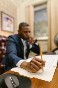 Documento de planificación sucesoria firmado por familia para herencia de inmuebles en Lima